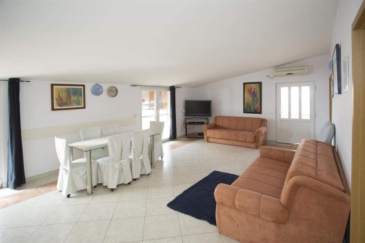 Apartments Gudelj Trogir Exterior photo