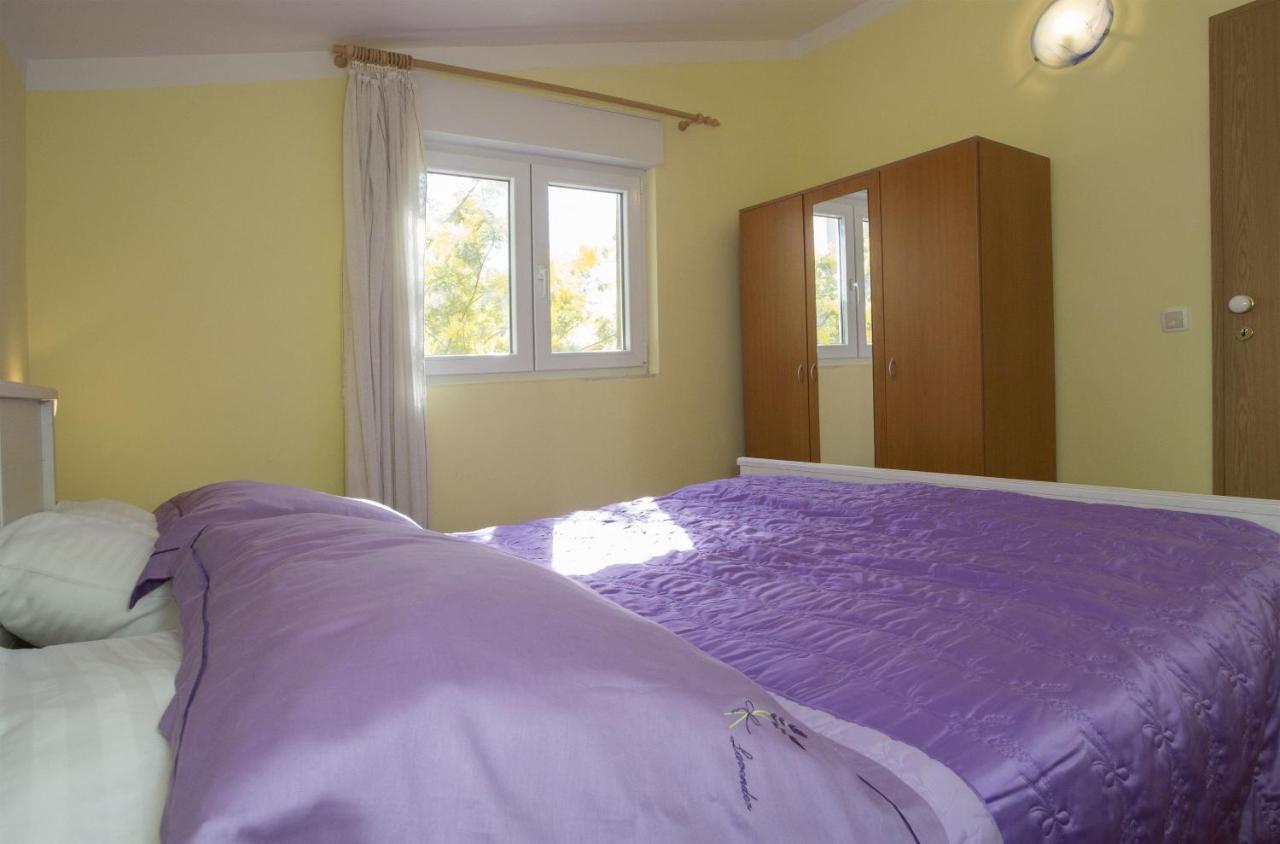 Apartments Gudelj Trogir Exterior photo