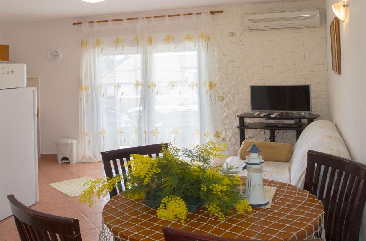 Apartments Gudelj Trogir Exterior photo